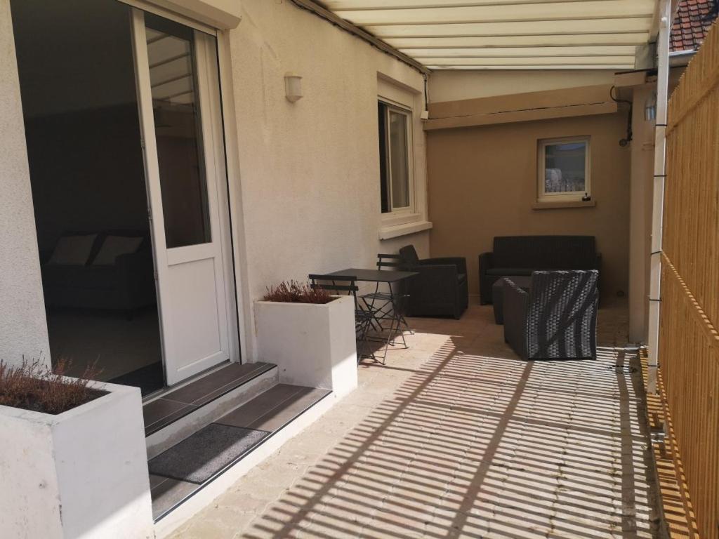 Appartement 2 Pieces Avec Terrasse Proche Mer Et Commerces Ouistreham Exterior photo